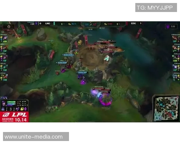 聚焦王者荣耀:深入探讨LNG选手个人能力与团队协作的关系